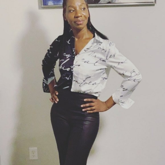 Black and White Blouse - Picture 1 of 3